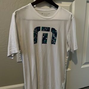 Travis Mathew Tee - Medium
